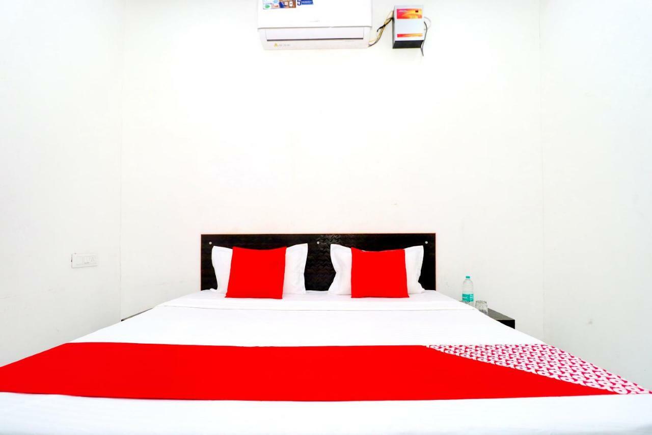 Oyo 41965 Hotel New Bury Kurukshetra Экстерьер фото