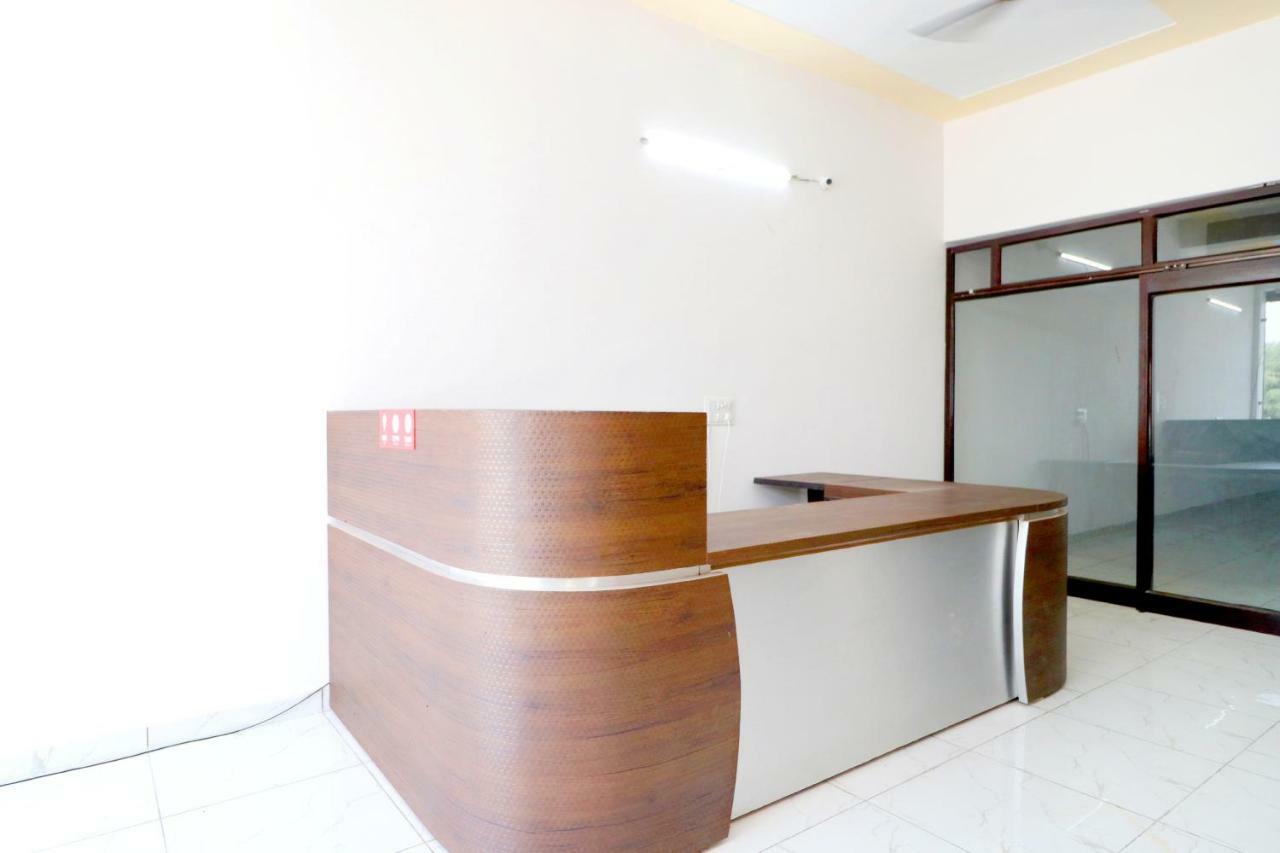 Oyo 41965 Hotel New Bury Kurukshetra Экстерьер фото
